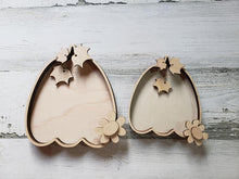 Load image into Gallery viewer, Pumpkin with flower Shaker set