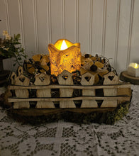 Load image into Gallery viewer, Picket Fence/ Garden Candle holder